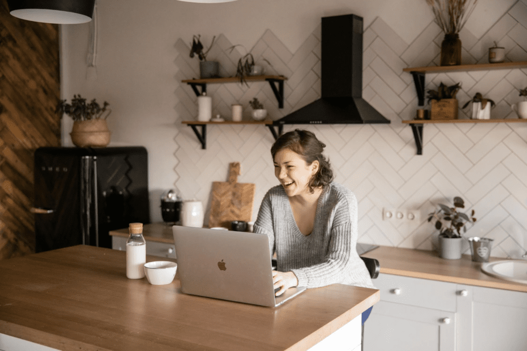A woman using laptop